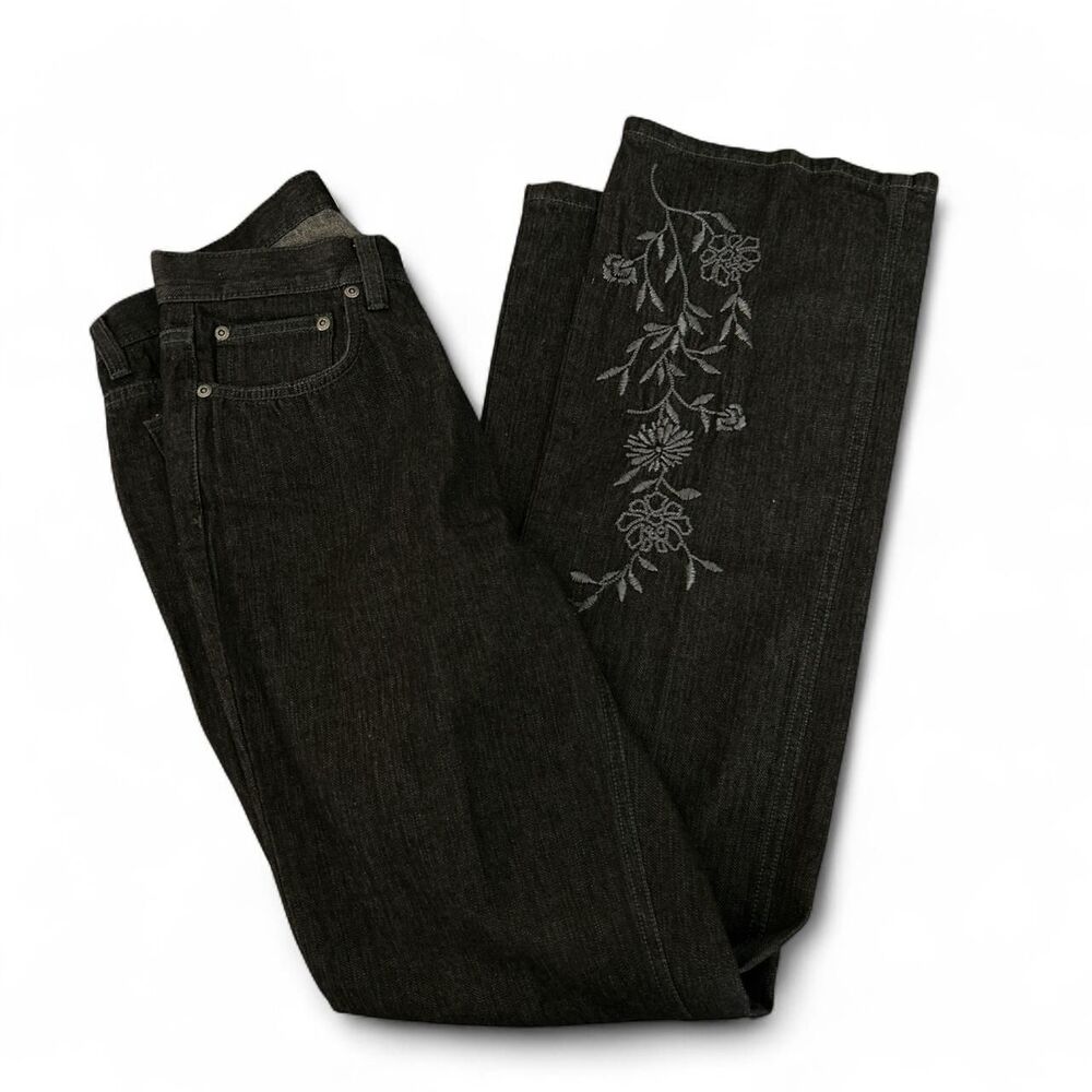 Covington Vintage black floral embroidered jeans with a flattering fit